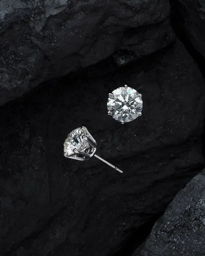 Boucles d'oreilles diamant, éclat rapproché